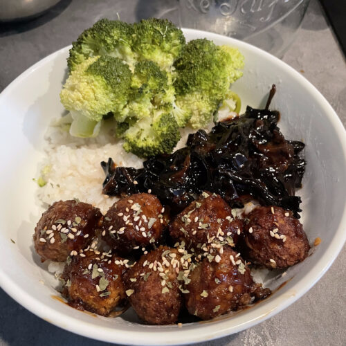 Boulettes végétales sauce yakitori